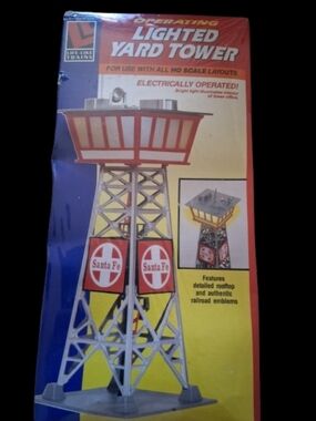 New VTG 1998 Life-Like HO Scale Operating Lite Yard Tower, Santa Fe Model 8202,